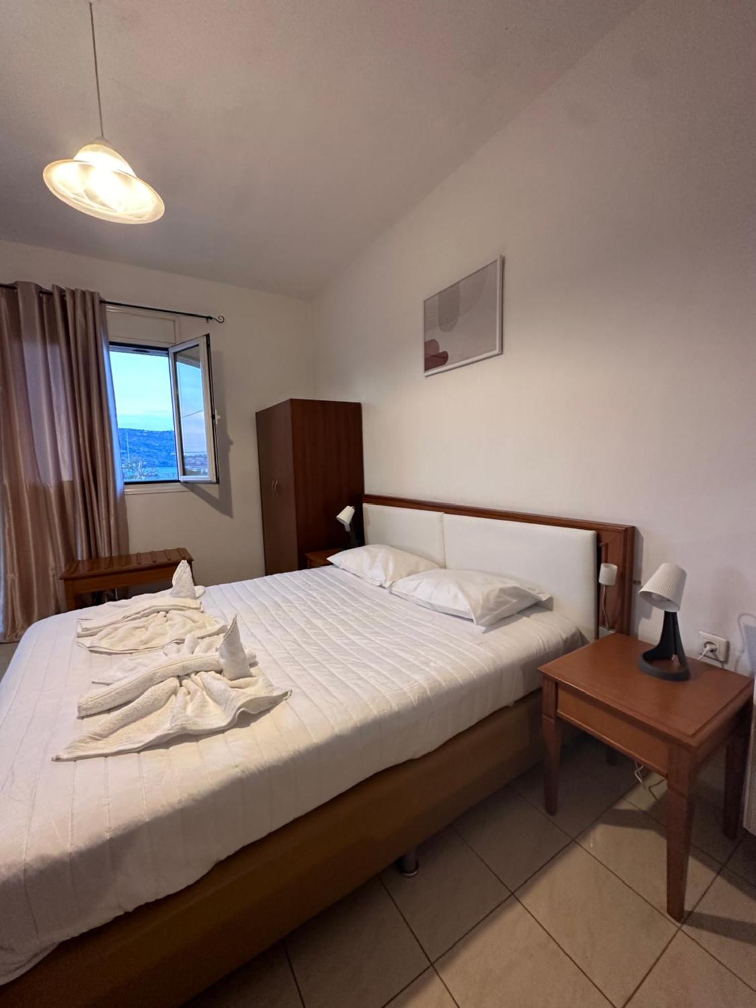 Apartment Nova Marine 4 *